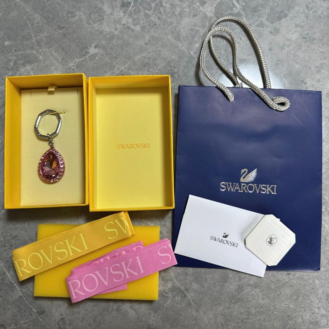 Swarovski キーリング　ペアカット　新品・未使用品