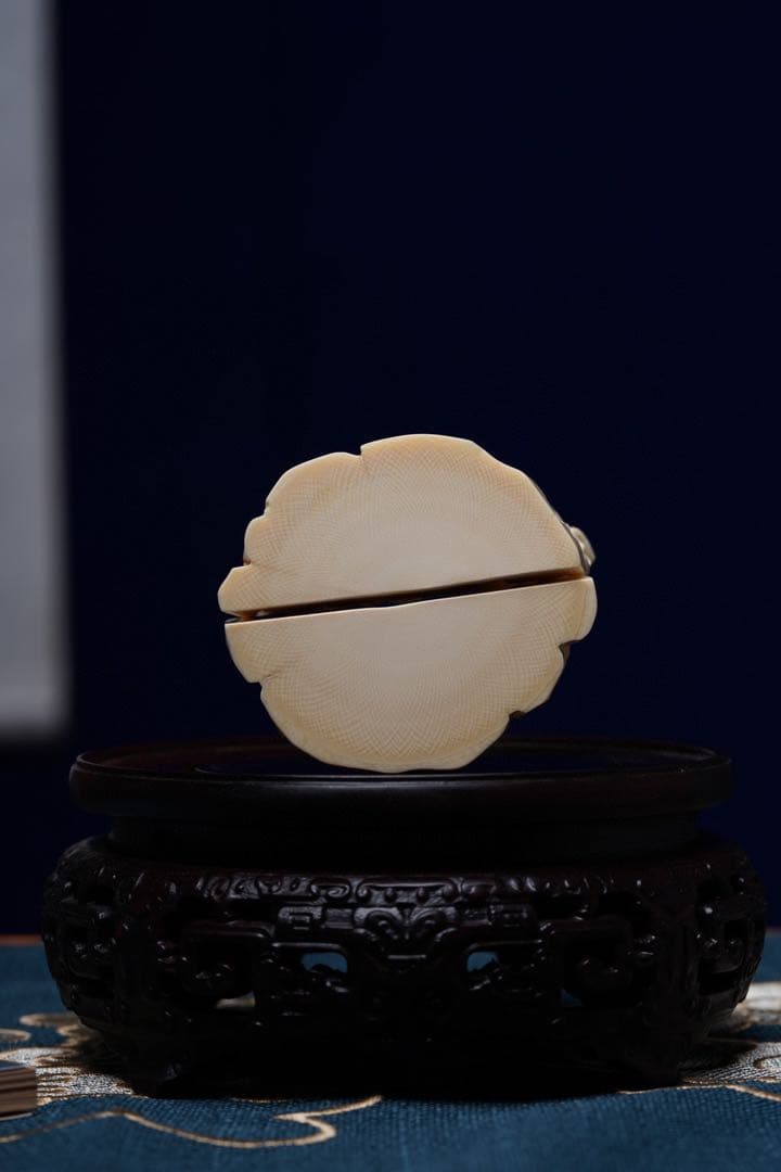 天然マンモス牙精巧な手作り彫刻貔貅置物