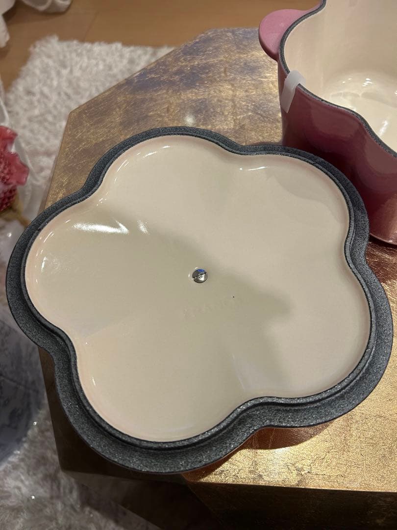 ル・クルーゼ　ブーケピンク　OMBRE PINK フラワーココット　20センチ