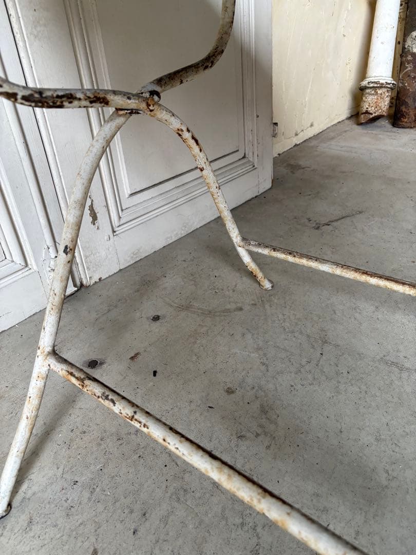 ベビーバス　ベース白　アンティーク