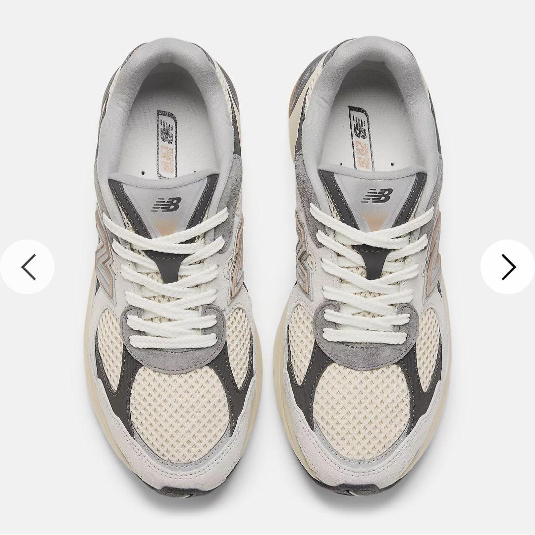 ✩最終値下げ30日まで出品✩美品✩新品・未使用✩ニューバランス 2010