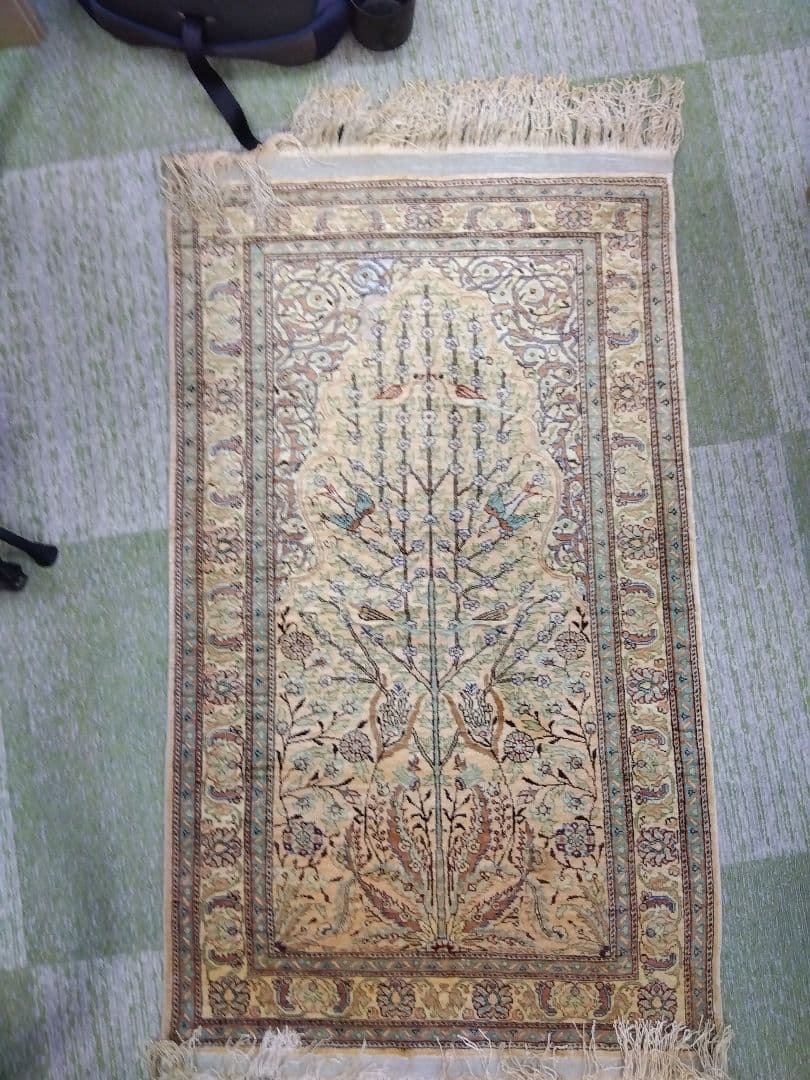 【A】　トルコ絨毯　カイセリ産　純シルクラグ