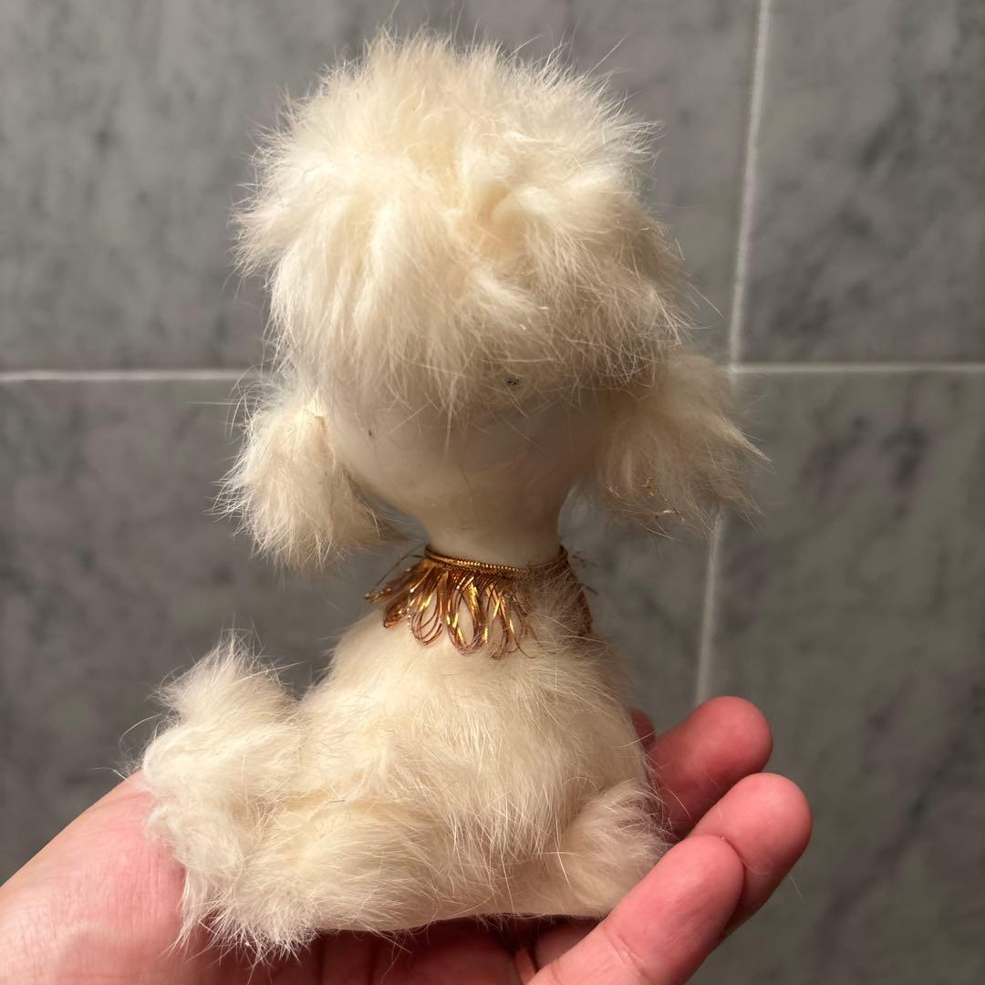 アメリカ80年代ビンテージ手描きの瞳やフサフサの毛が美しいプードルの陶器オブジェ