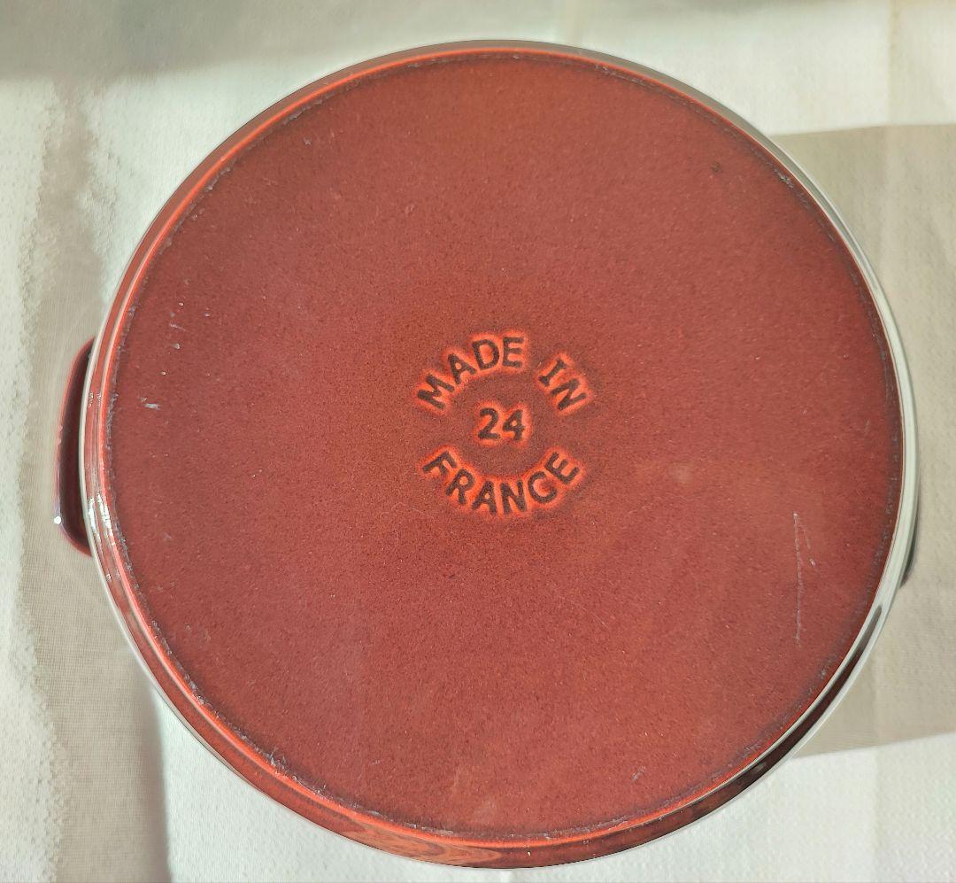 staub　ピコココット ラウンド 24 グレナディンレッド