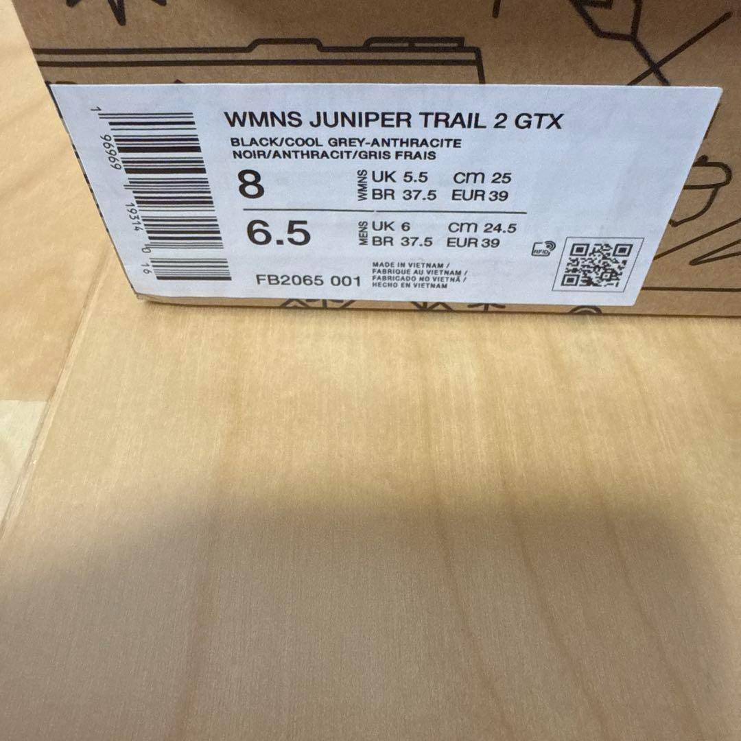 新品　NIKE ジュニパー トレイル 2 GORE-TEX ランニング　黒　25