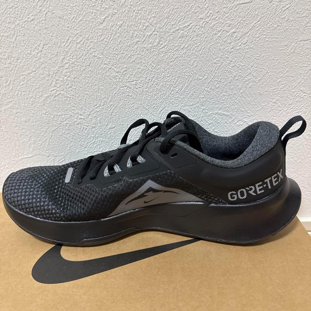 新品　NIKE ジュニパー トレイル 2 GORE-TEX ランニング　黒　25