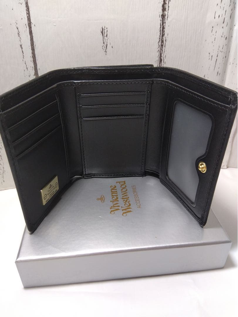 【ショッパー付き】Vivienne Westwood♡三つ折り財布　ブラック