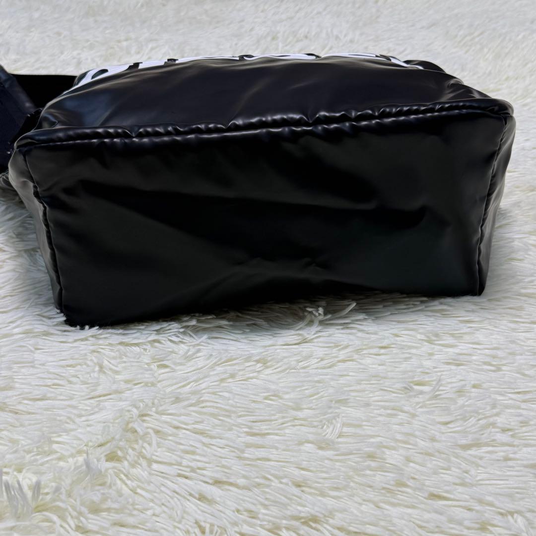 完売品新品未使用DIESEL ディーゼル F-BOLD CROSS ボディバッグ