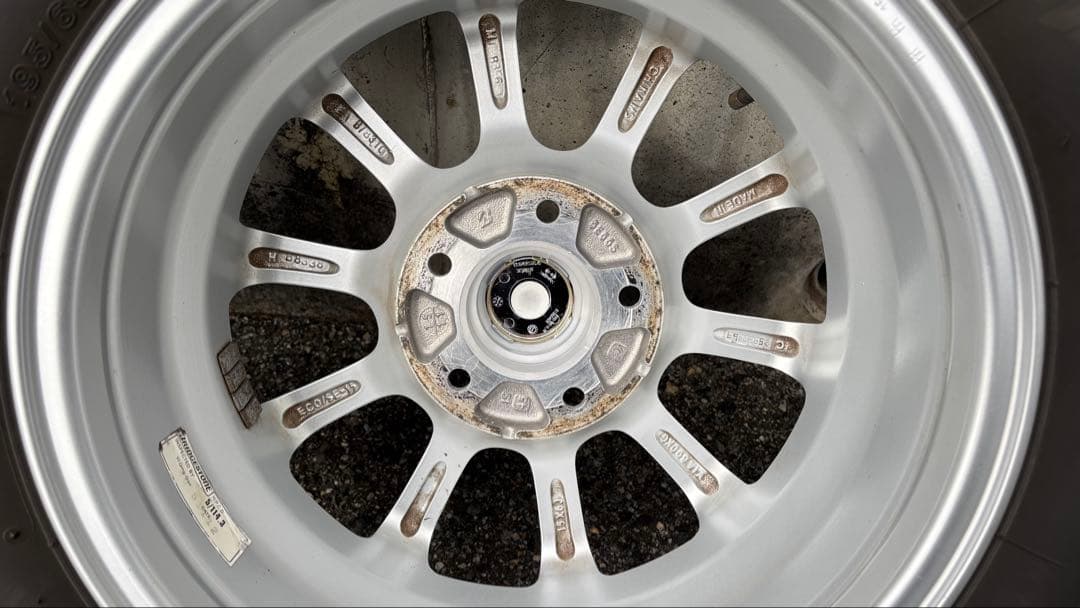 BLIZZAK VRX 195/65R15 スタッドレスタイヤホイール4本セット