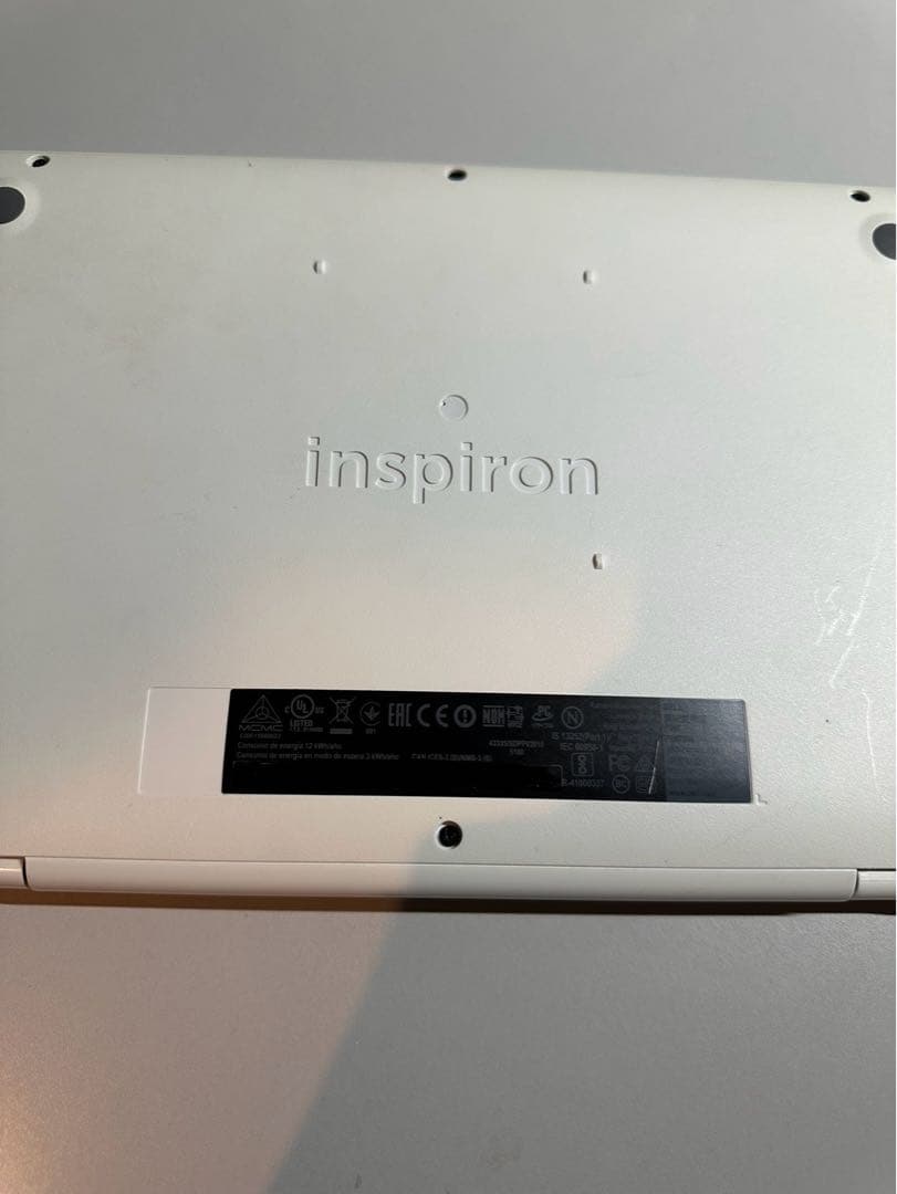 【DDR3 8GB】 DELL Inspiron 11-3162 ノートPC