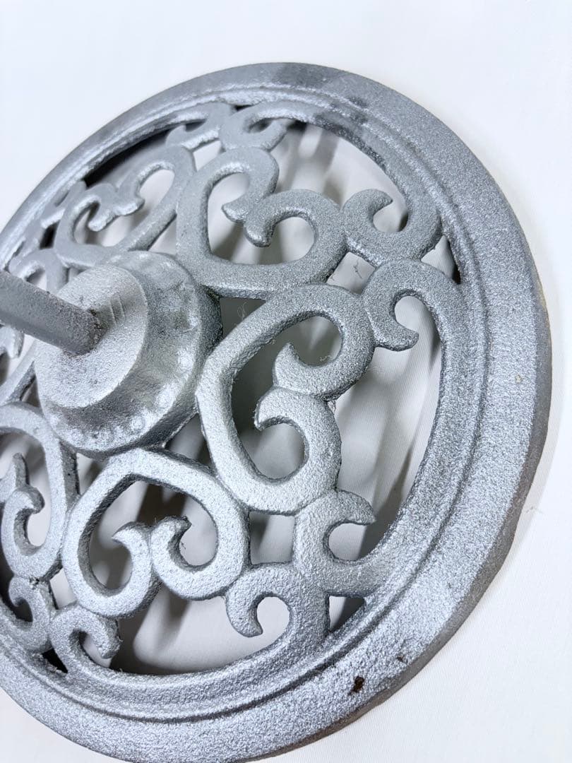 バードバス　金属製 葉と小鳥　ガーデニング　水浴び　野鳥