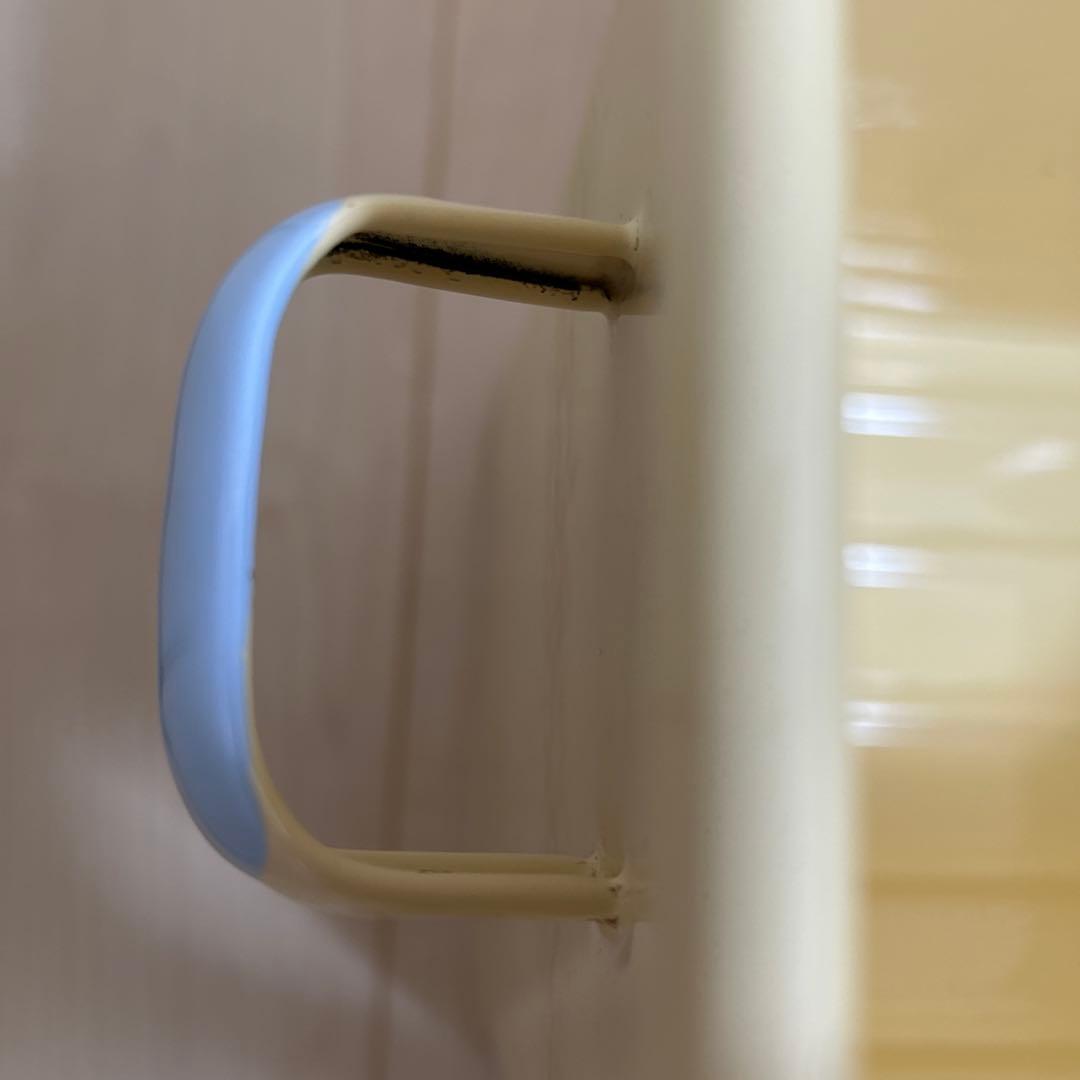 イマン　ホーロー缶　小物入れ　小物収納