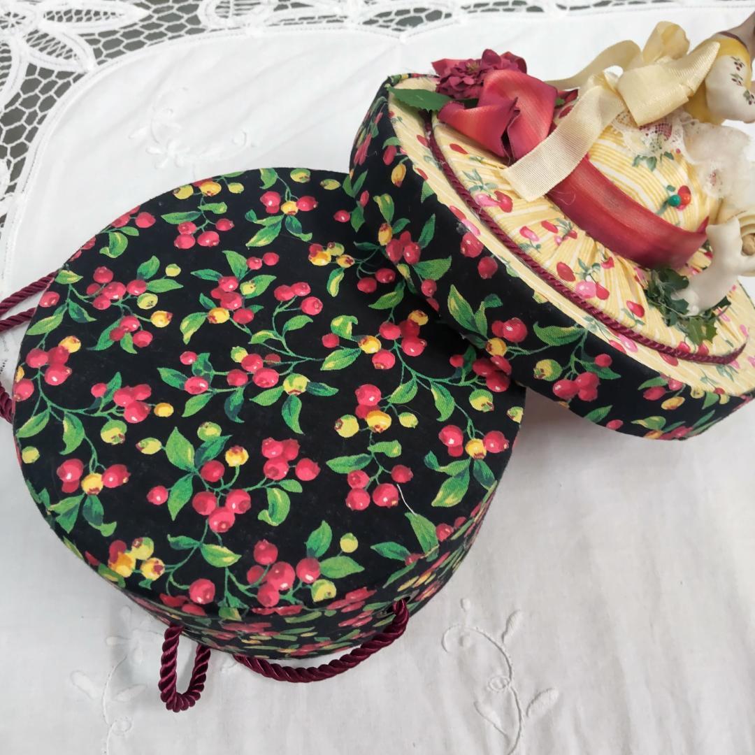 ソーイングボックス　カルトナージュ　ハーフドール