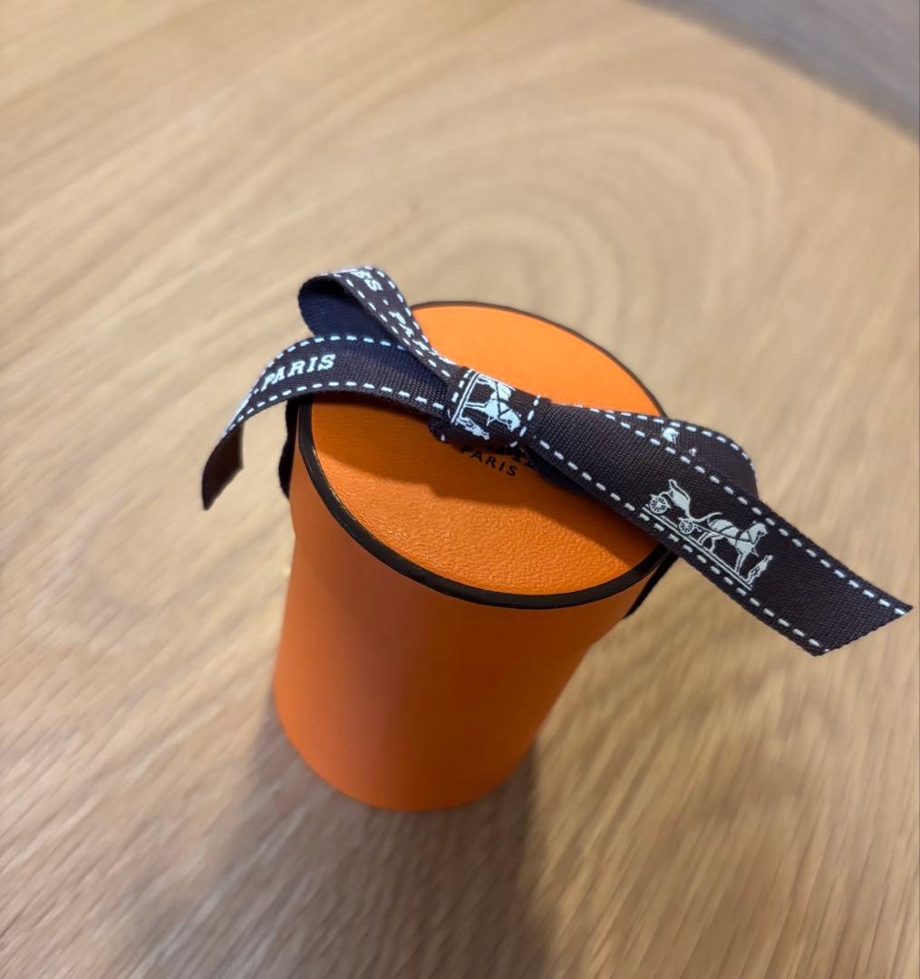 【新品未使用】エルメス ツイリー シュヴァルドゥクールバンダナ ブラック　ピンク