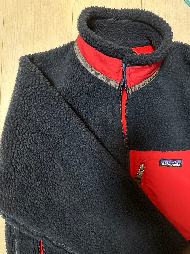 Patagoniaパタゴニア　レトロX フリース　ネイビー×レッド　Sサイズ