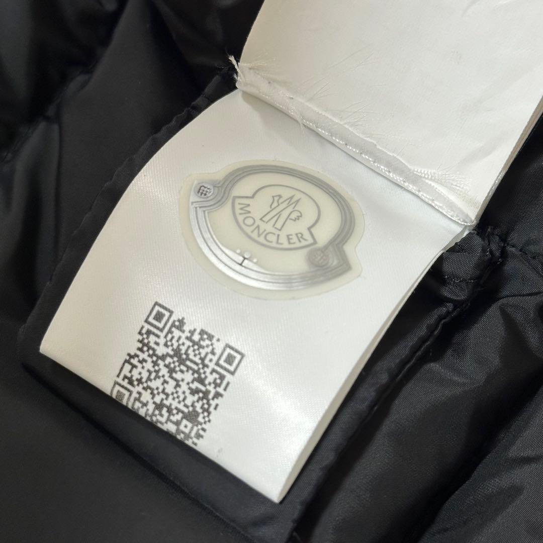 美品 MONCLER ダウンベスト レディース ダウンジャケット