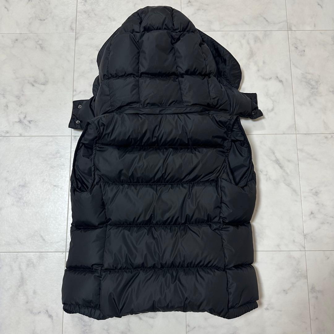 美品 MONCLER ダウンベスト レディース ダウンジャケット