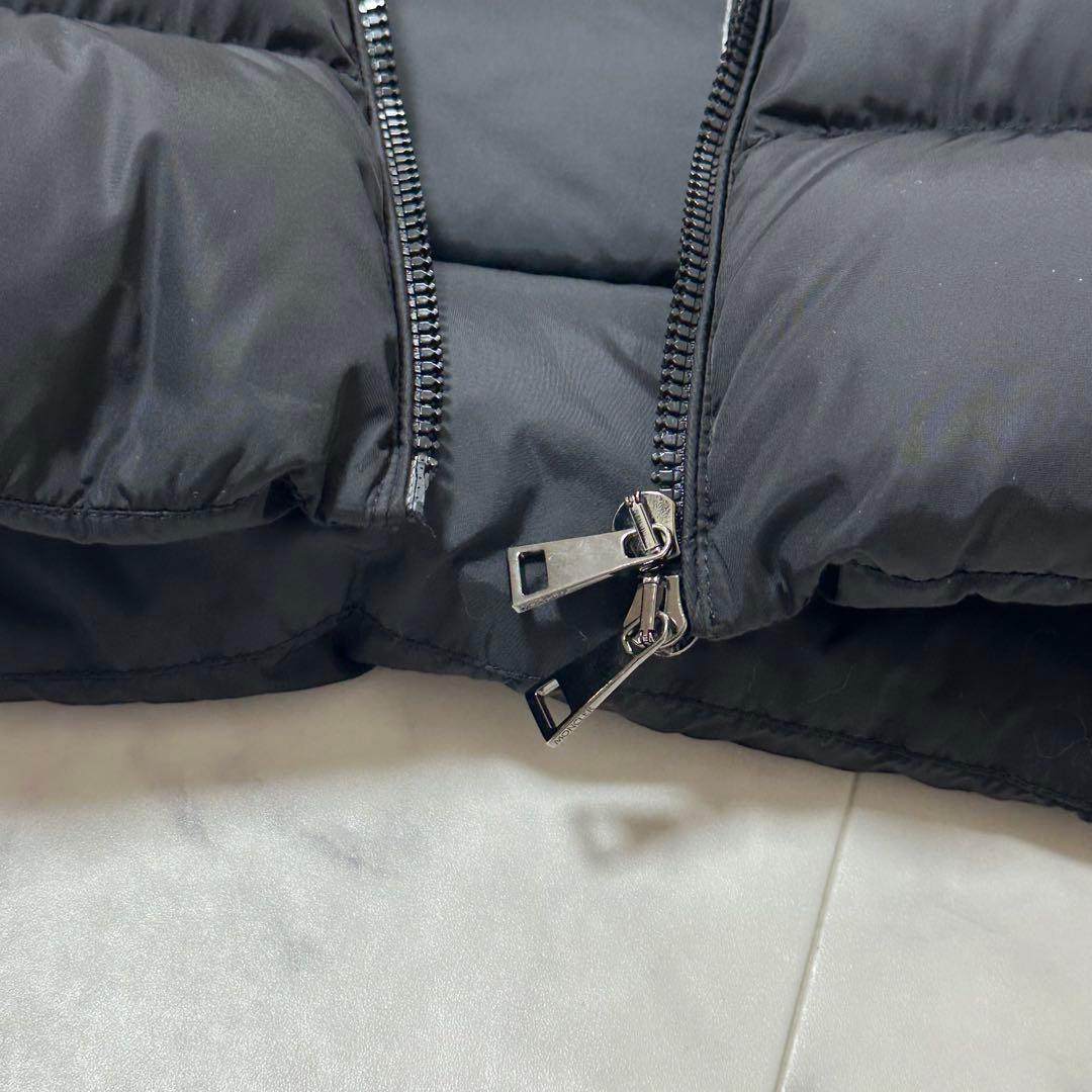 美品 MONCLER ダウンベスト レディース ダウンジャケット