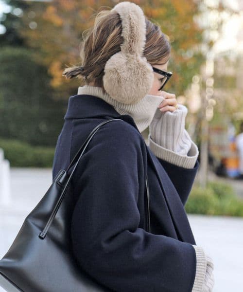 人気希有完売　CELERI EARFLAPMUFF