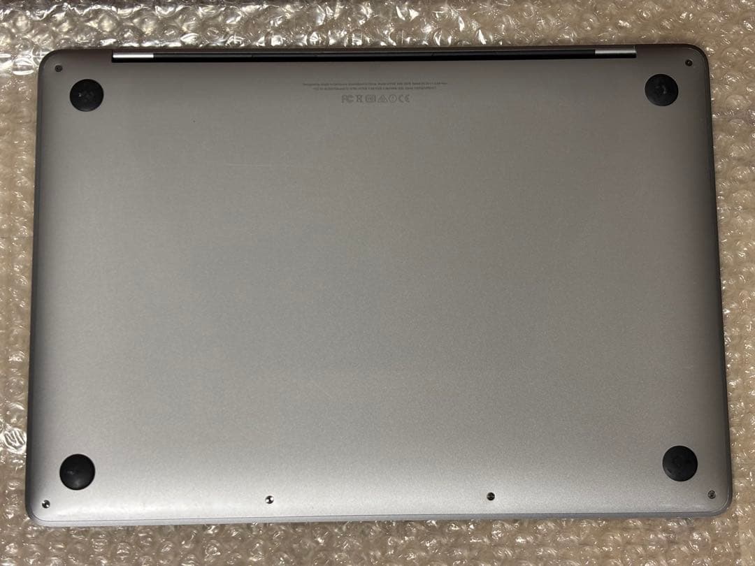 MacBook Pro 13インチ　A1708 256GB 8GB