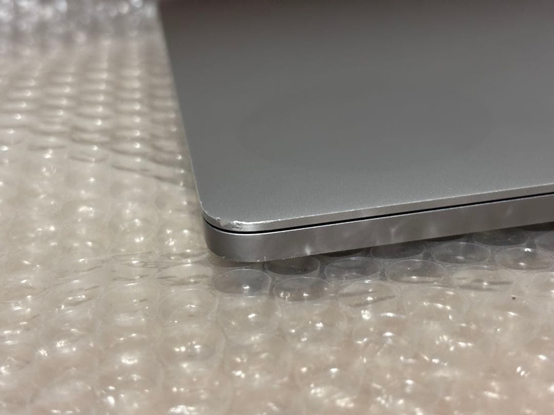 MacBook Pro 13インチ　A1708 256GB 8GB