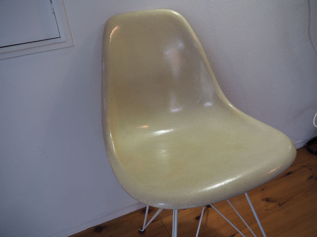 イームズ　シェルチェア　ハーマンミラー