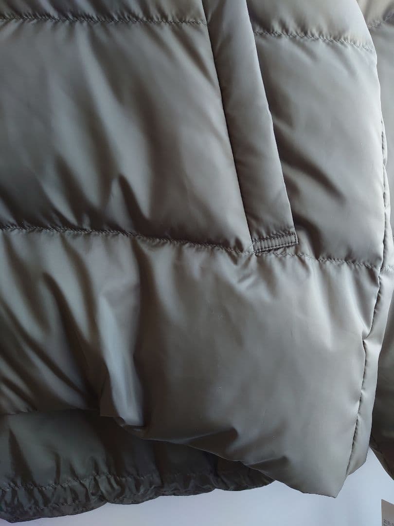 23区　カーキ　今季【滝沢眞規子さん着】シレータフタ コンパクトダウンコート