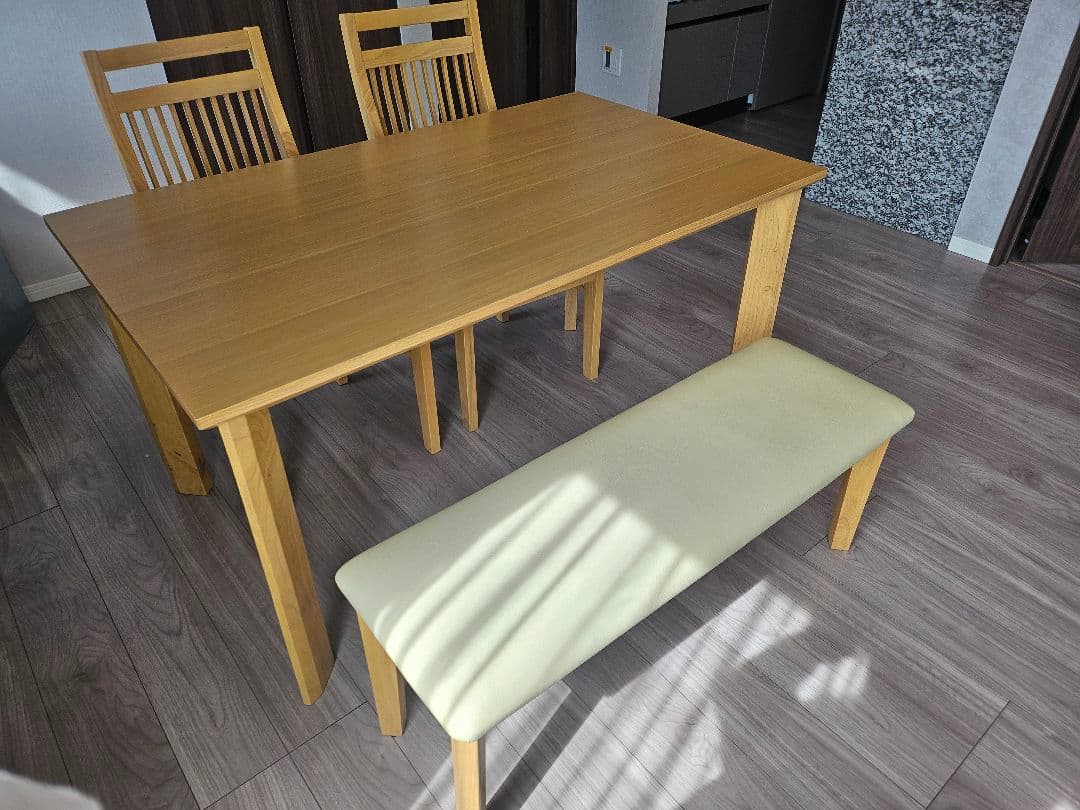 木製ダイニングテーブルセット 2脚+ベンチ