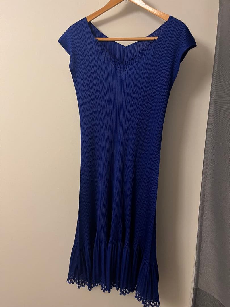プリーツプリーズ ワンピース ブルー