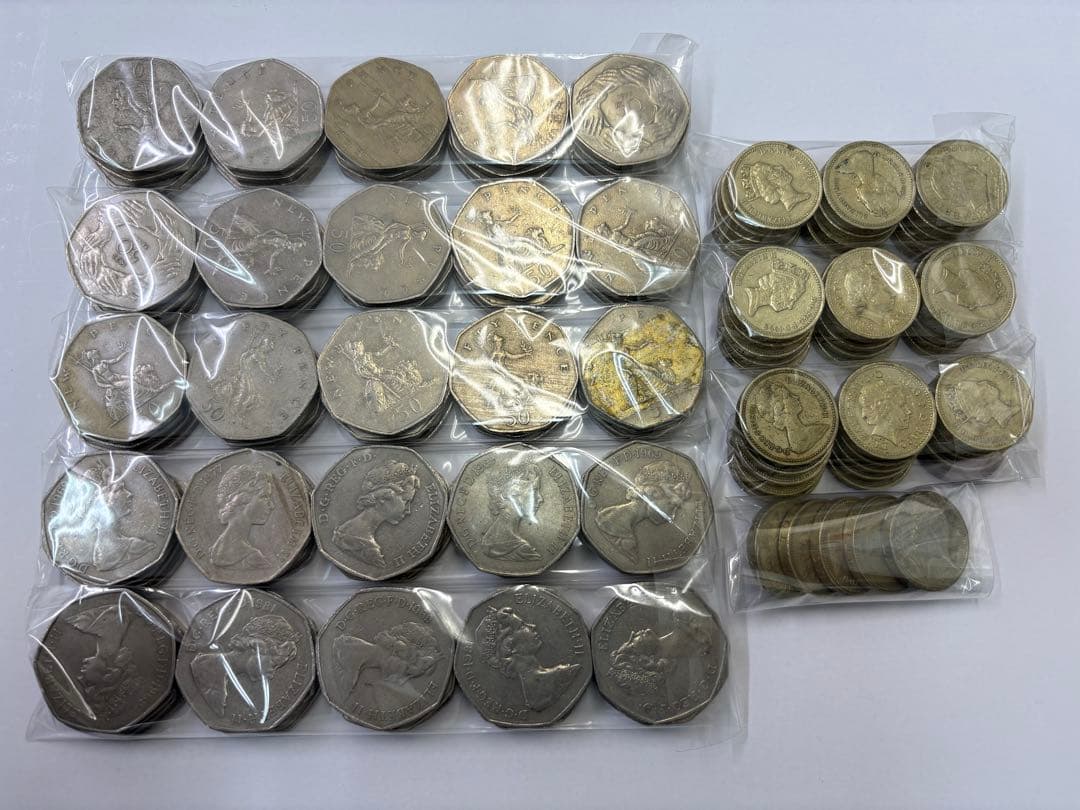 イギリスポンド＊旧硬貨＊100ポンド分