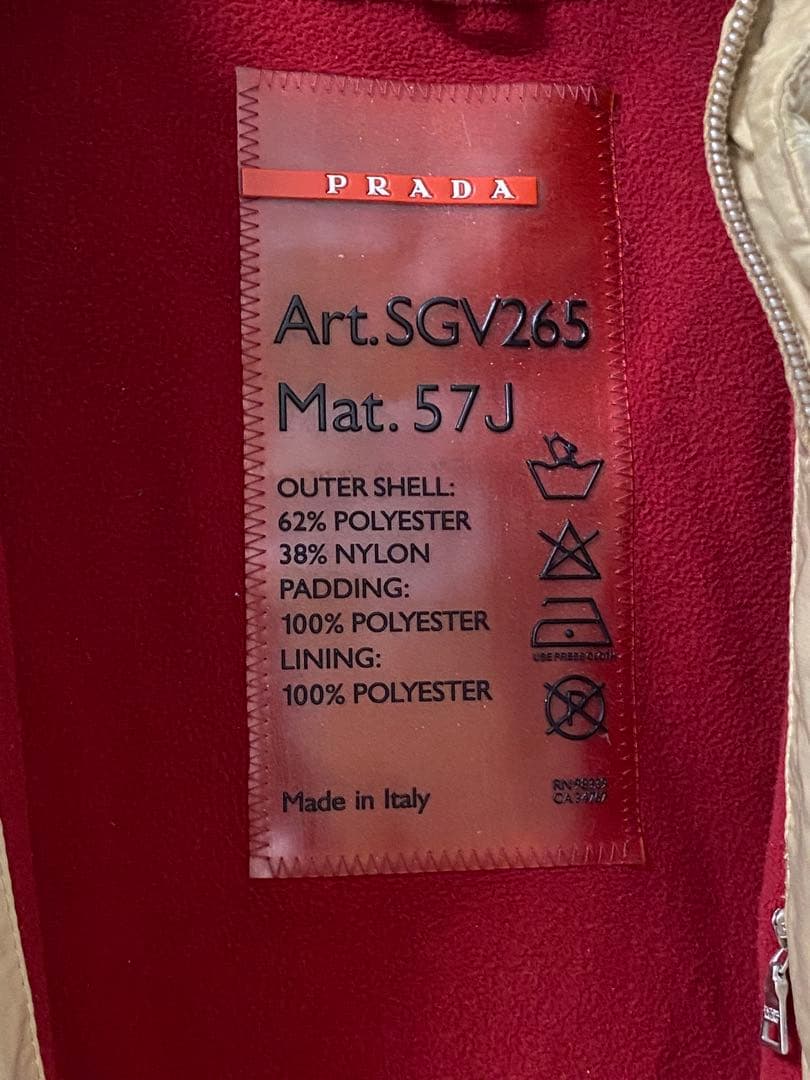 【希少】 PRADA マウンテンパーカー ロゴ 48