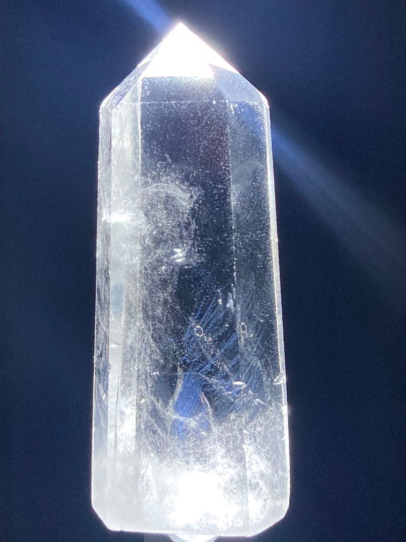 エンジェルラダークォーツ　天然水晶ポイント　原石　鉱物　置物パワーストーン