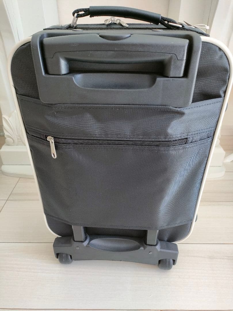 【新品未使用】キャリーケース 　スーツケース　旅行バッグ　クレイサス