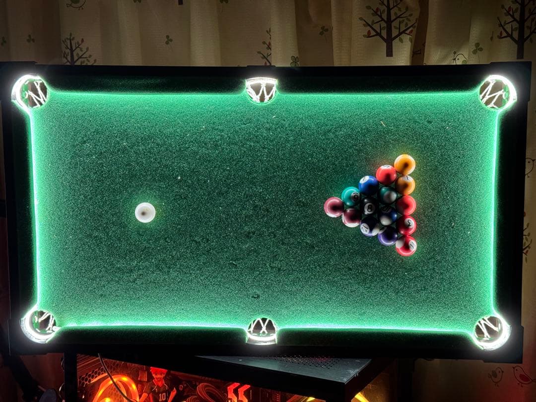 LEDライト付きテーブルビリヤード
