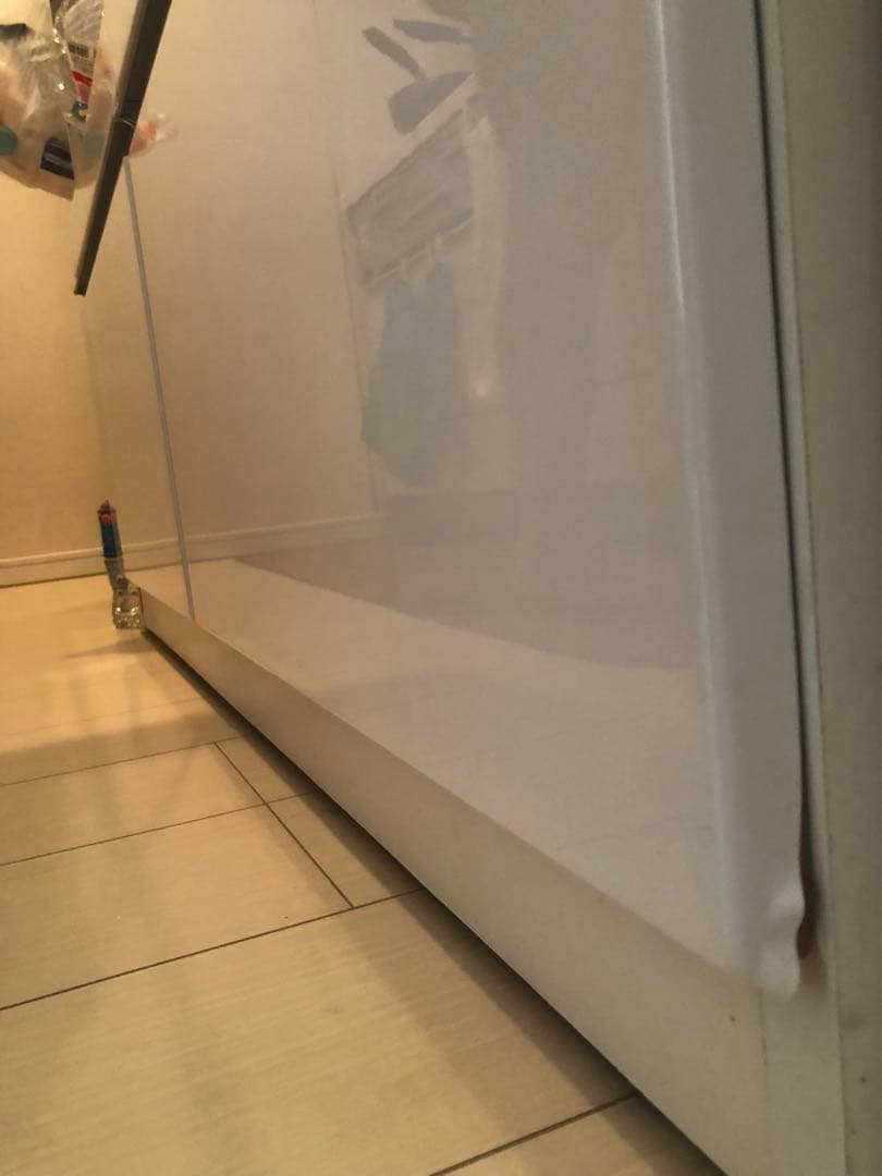 ホワイト食器棚 中型 ガラス扉 引き出し付き