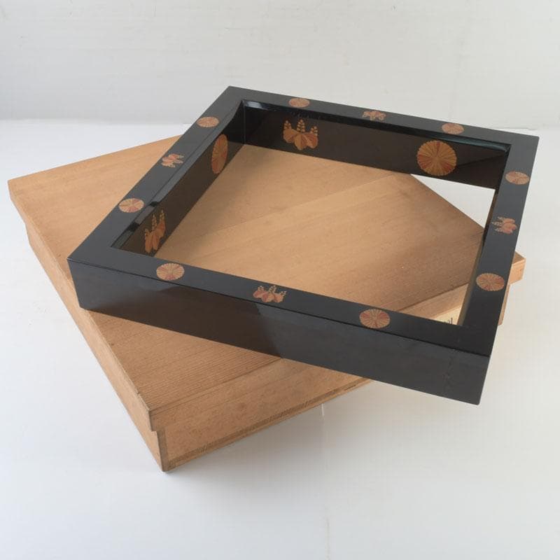 茶道具　黒漆　高台寺蒔絵　炉縁　在銘　共箱　V　9892A