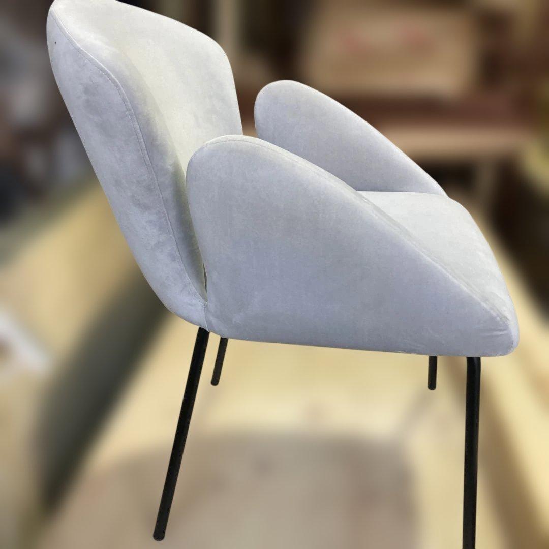 モーダ・エン・カーサのチューリップチェア（TULIP chair）アイスカラー①