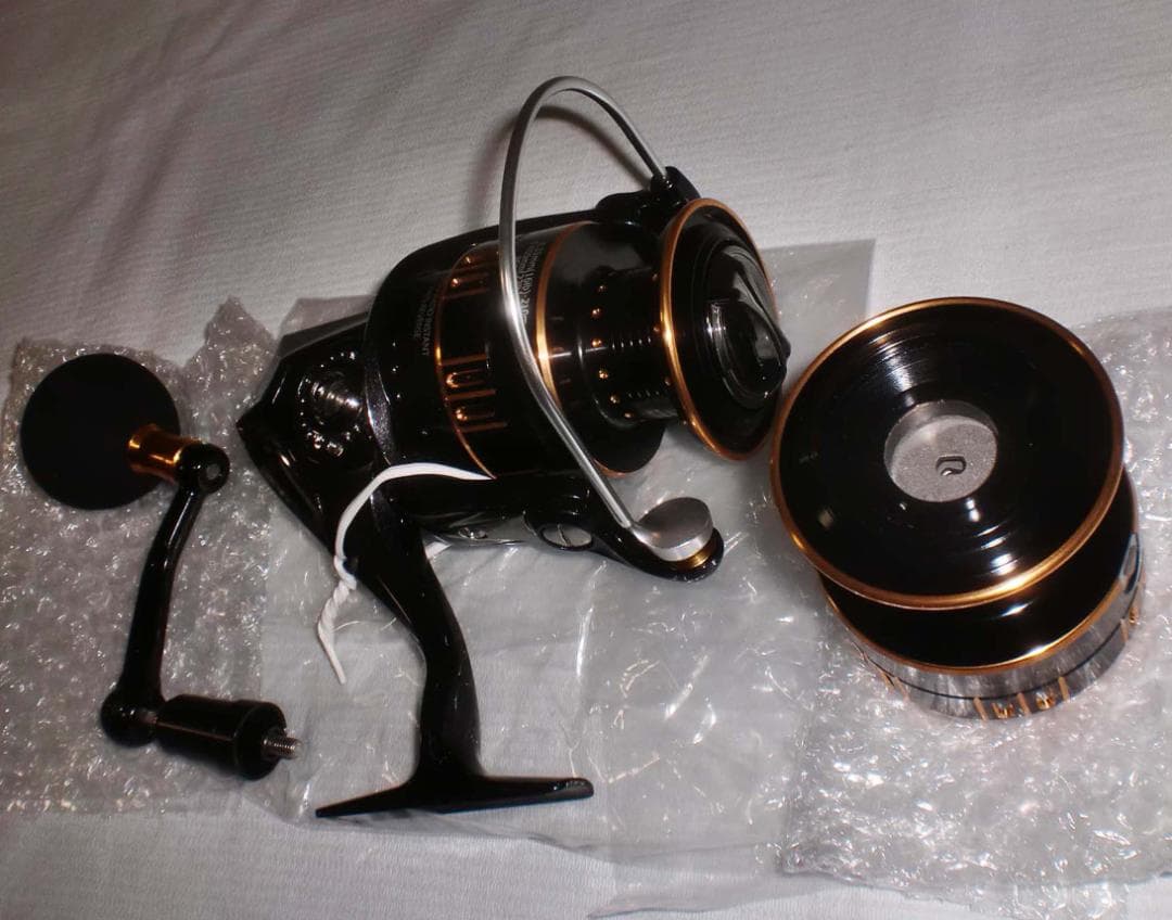 アブガルシア　オーシャンフィールド《５０００／５０００Ｓ》浅溝スプール付き 新品