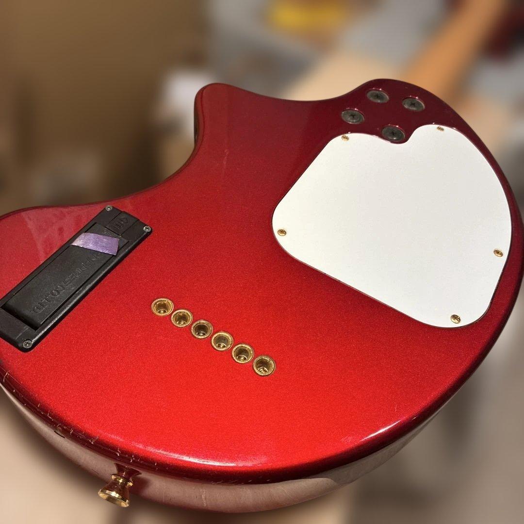 Fernandes zo-3レッドエレキギター 内蔵スピーカー付き