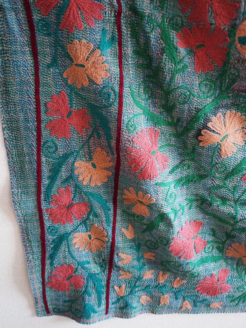 【美品】スザニ刺繍カンタキルト　スザニ刺繍　インド　一点もの