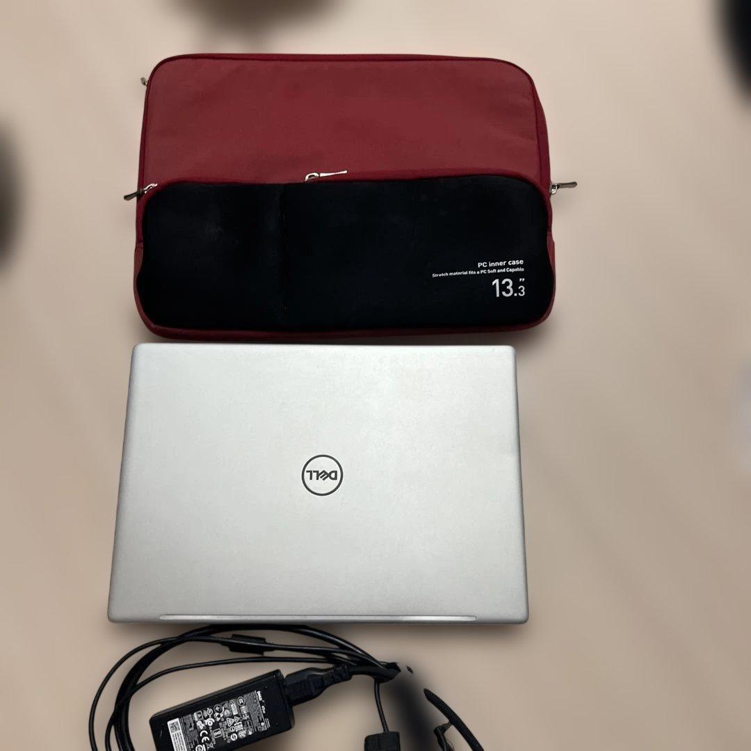 Windowsノート本体 DELL Inspiron 13 7380 / i5-8265U / 8GB