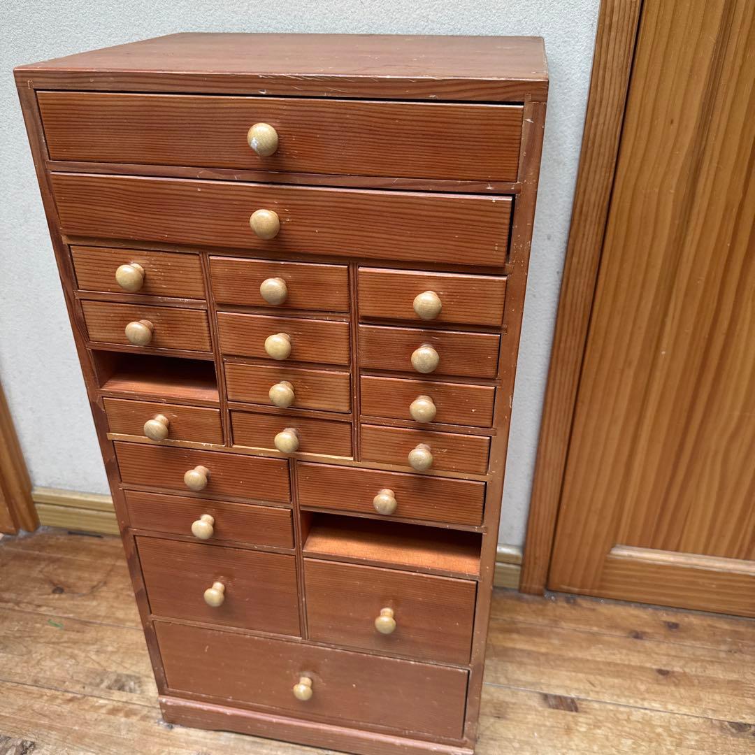 アンティーク木製多段引き出し１９杯