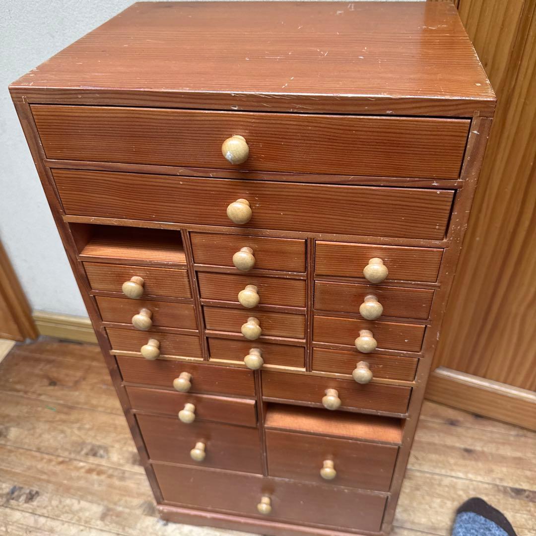 アンティーク木製多段引き出し１９杯