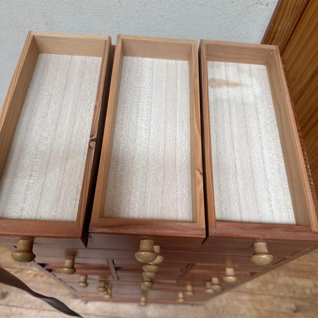アンティーク木製多段引き出し１９杯