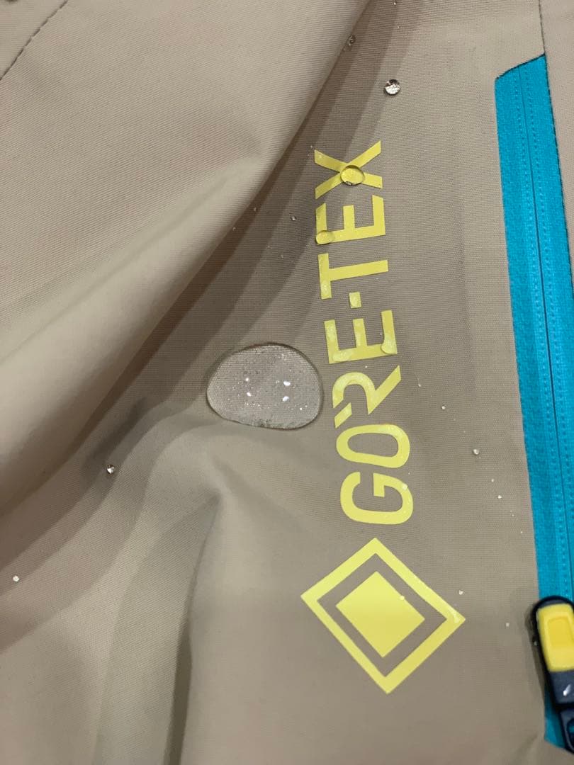 美品BURTON ak gore-tax Jacket