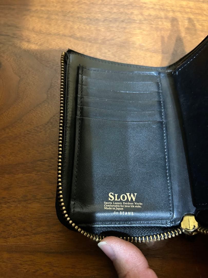SLOW BEAMSブラック 栃木レザー 二つ折り財布