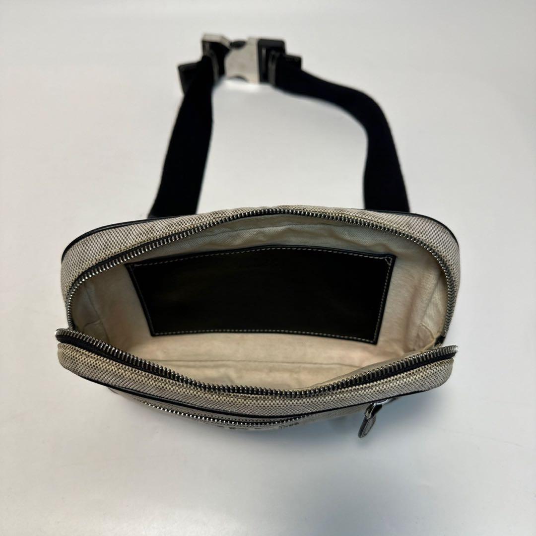 q85 バーバリー　キャンバス　ホースフェリー　ウエストポーチショルダーバッグ.