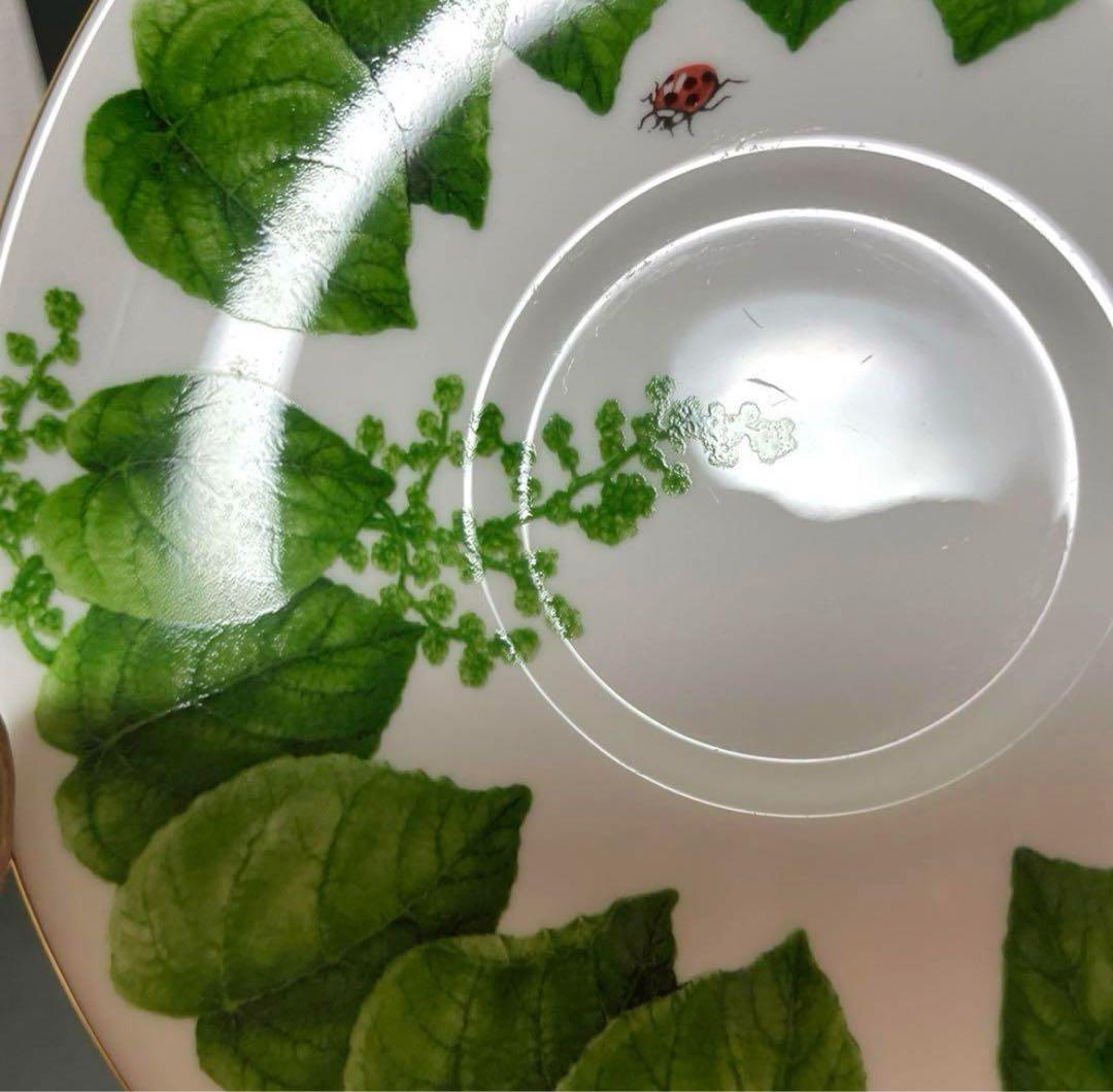 新品　ハルシオンデイズ　ティーフォーワン　エリザベス女王　チャールズ国王　紋章