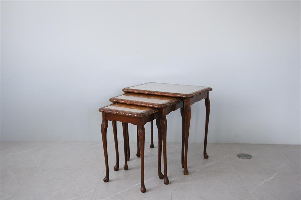 英国アンティーク猫脚ネストテーブル3台/木製机/サイドテーブル(87-95)
