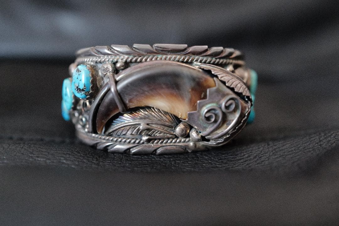 シルバーバングル インディアンジュエリー（ナバホ族 ベアクロー ターコイズ）